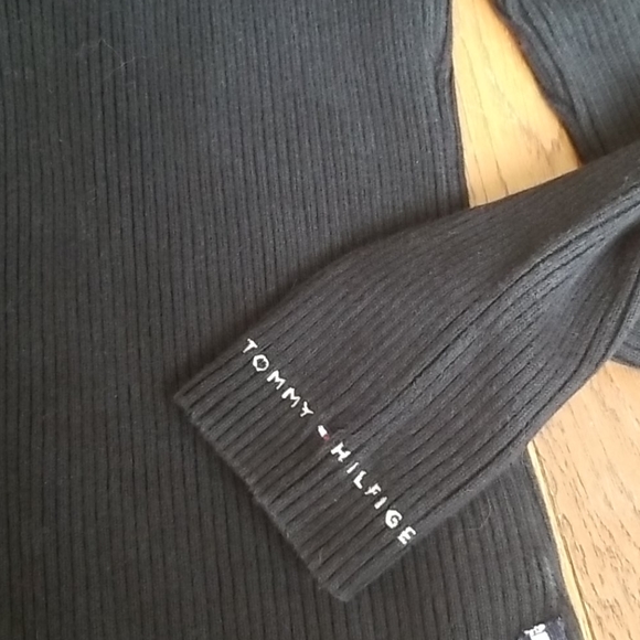 Turtle neck ribbed sweater - Picture 2 of 4